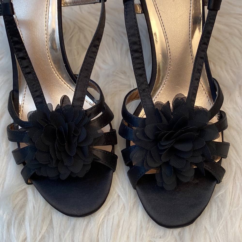 Mootsies Tootsies Black Strappy Slingback Heels, Size 6.5M - Picture 10 of 17